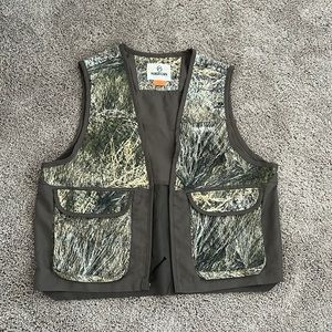 Magellan Dove Vest